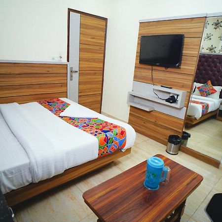 Hotel Delhi Darshan Deluxe-By Rsl Hospitality New Delhi Exterior photo